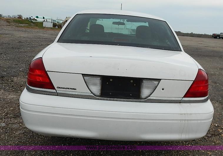 image for item I5318 2008 Ford Crown Victoria Police Interceptor