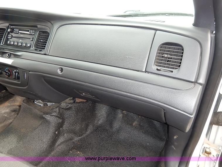 image for item I5318 2008 Ford Crown Victoria Police Interceptor