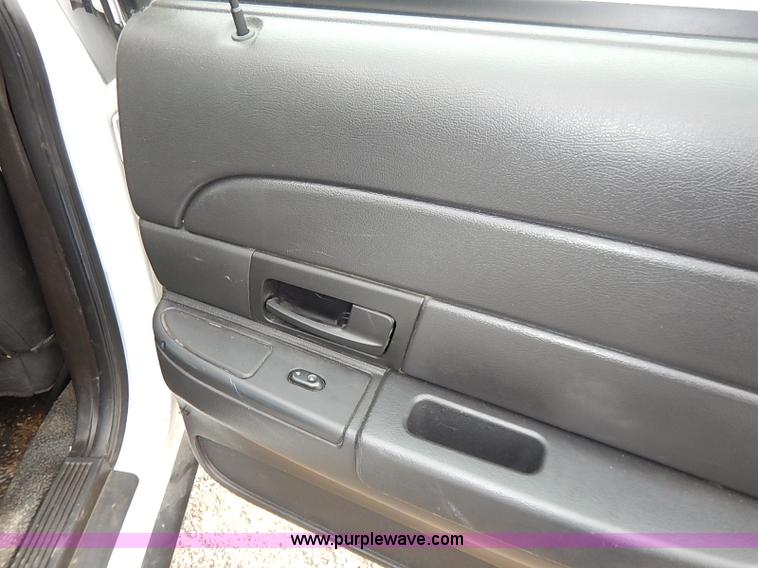 image for item I5318 2008 Ford Crown Victoria Police Interceptor