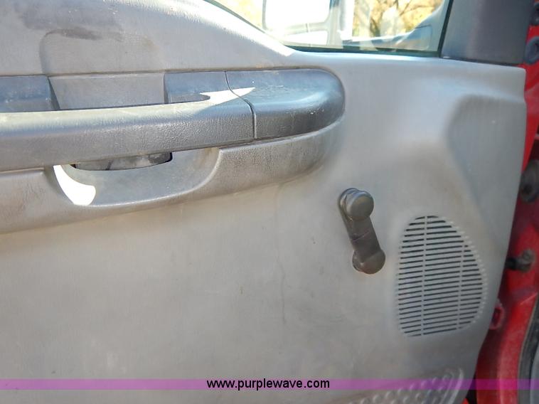 image for item I5324 2003 Ford F350 Super Duty XL flatbed pickup truck