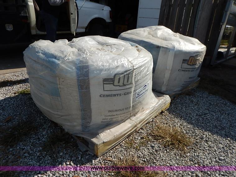 (2) 3,000 lbs spec mix course grout bags of concrete in Wichita , KS