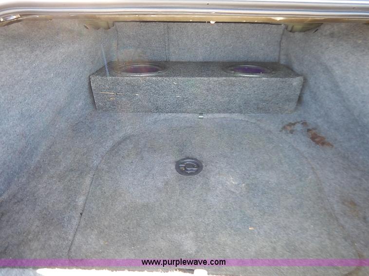 image for item I5356 2005 Chevrolet Impala LS