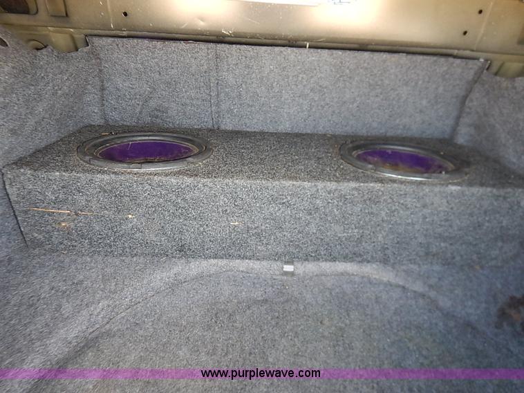 image for item I5356 2005 Chevrolet Impala LS