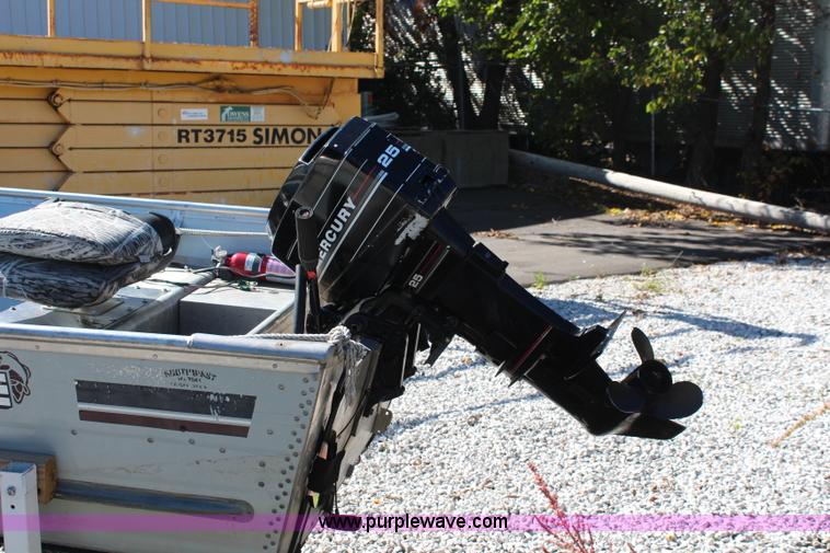 image for item I5882 1987 Lowe Jumbo 16' boat