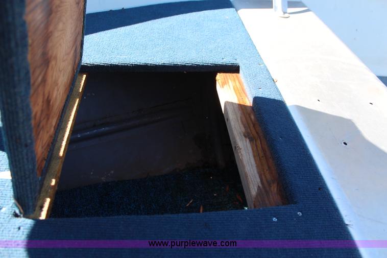 image for item I5882 1987 Lowe Jumbo 16' boat