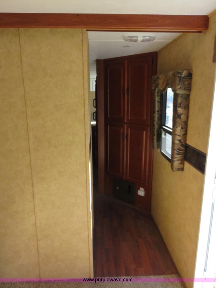 image for item I5895 2011 Keystone Outback Superlite camper