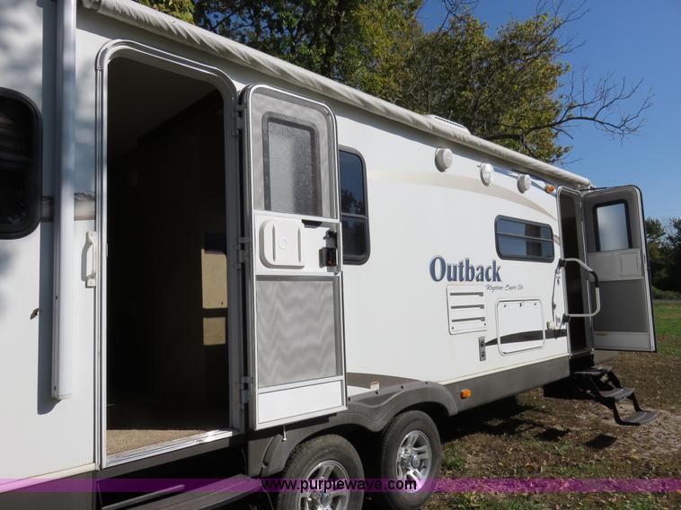 image for item I5895 2011 Keystone Outback Superlite camper