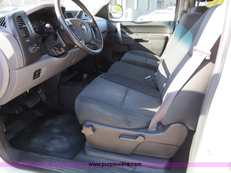 image for item I5896 2012 Chevrolet Silverado 1500 LS Crew Cab pickup truck