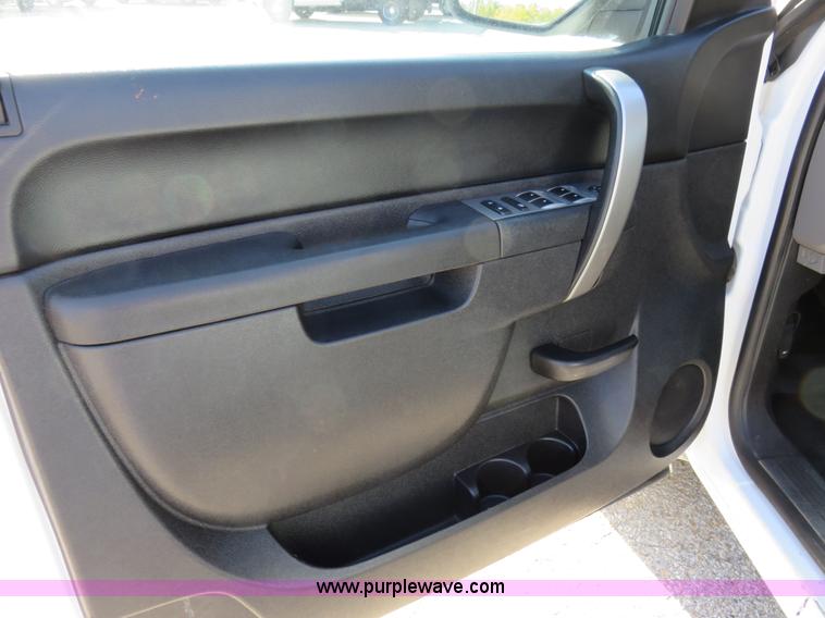 image for item I5896 2012 Chevrolet Silverado 1500 LS Crew Cab pickup truck