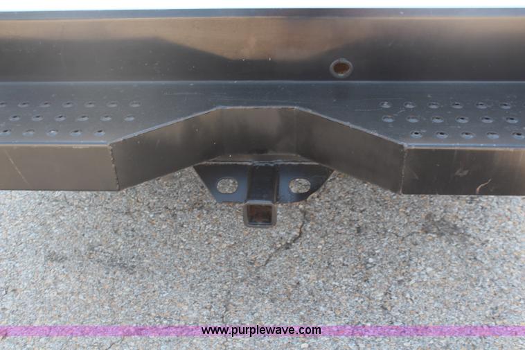 image for item I5897 2006 Chevrolet Silverado 2500HD utility truck