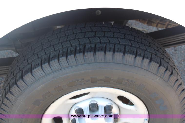 image for item I5897 2006 Chevrolet Silverado 2500HD utility truck