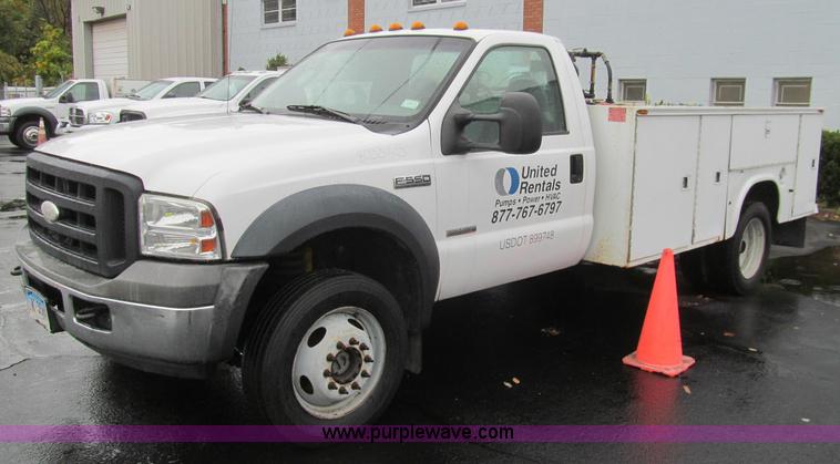 image for item I8723 2006 Ford F550 service truck