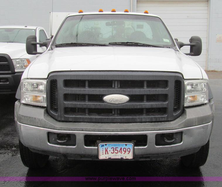 image for item I8723 2006 Ford F550 service truck