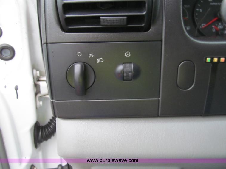 image for item I8723 2006 Ford F550 service truck