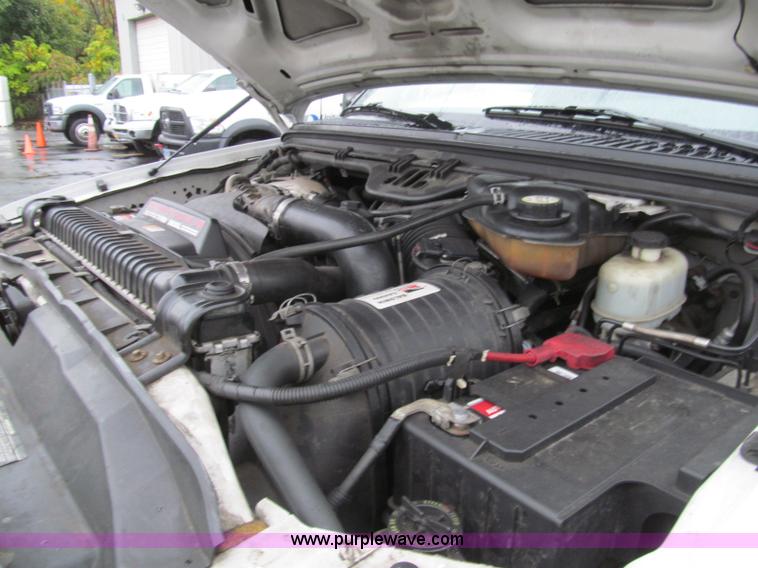 image for item I8723 2006 Ford F550 service truck