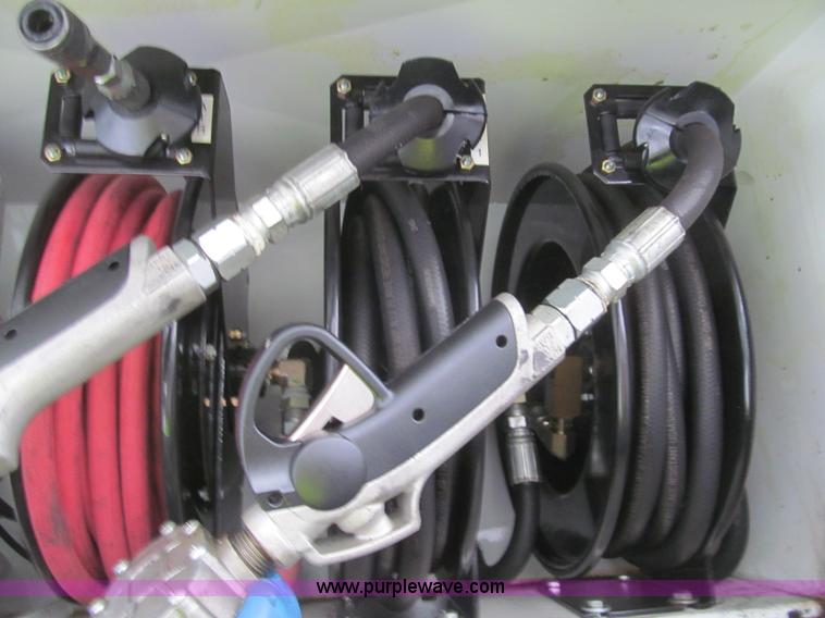 image for item I8723 2006 Ford F550 service truck