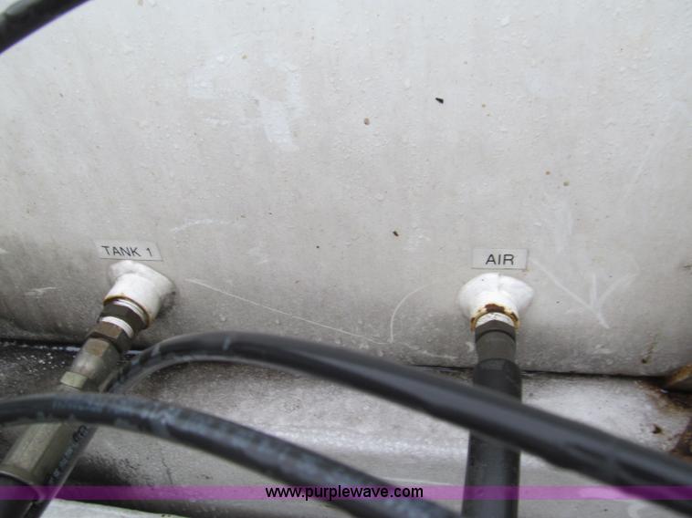 image for item I8723 2006 Ford F550 service truck