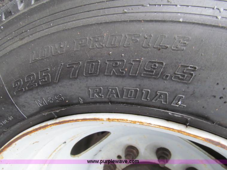 image for item I8723 2006 Ford F550 service truck