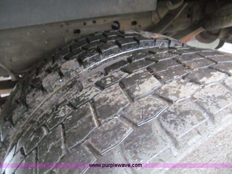 image for item I8723 2006 Ford F550 service truck