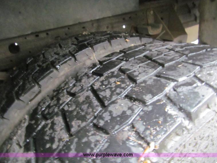 image for item I8723 2006 Ford F550 service truck