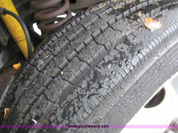 image for item I8723 2006 Ford F550 service truck