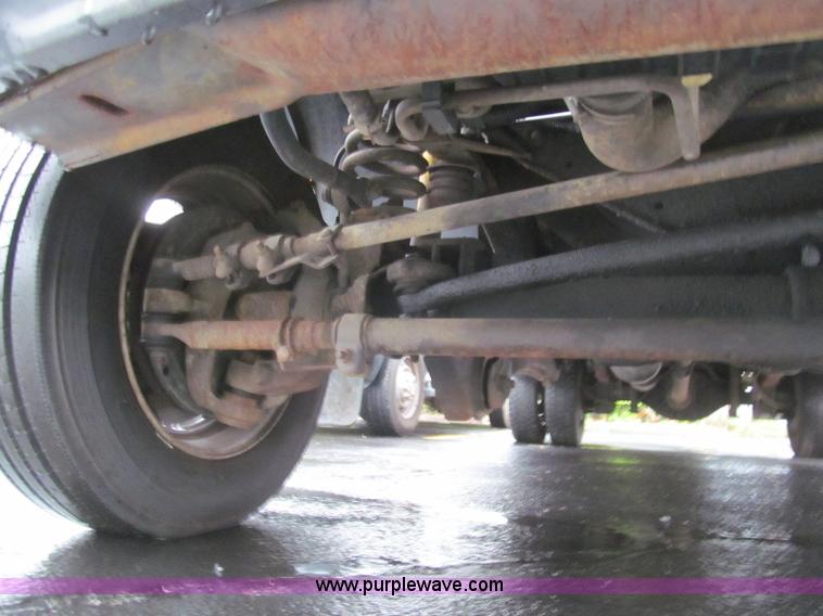 image for item I8723 2006 Ford F550 service truck