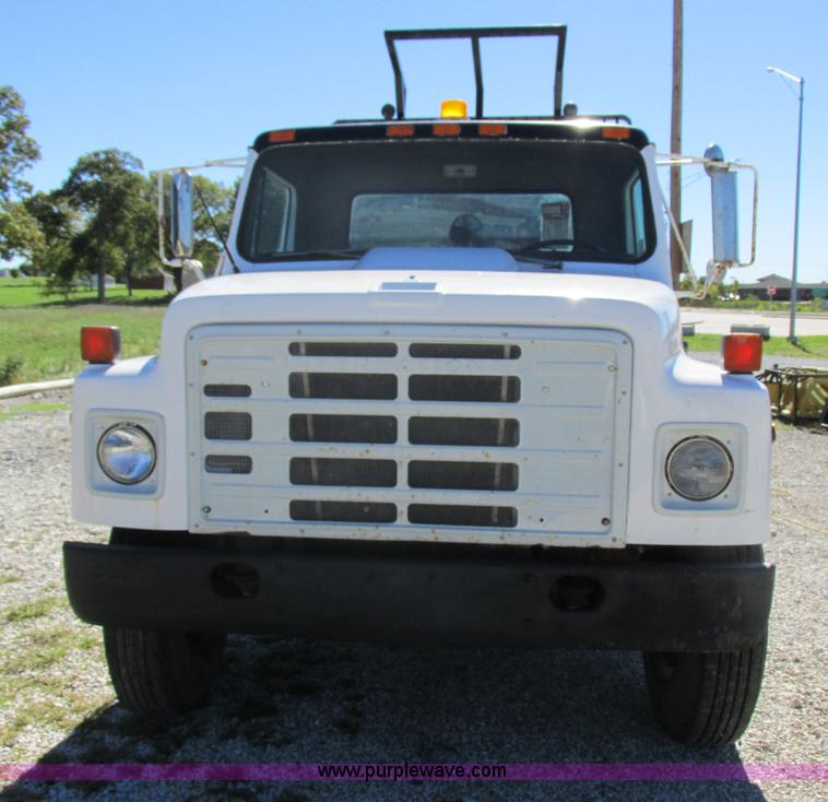 image for item I8908 1983 International 1954 rollback truck