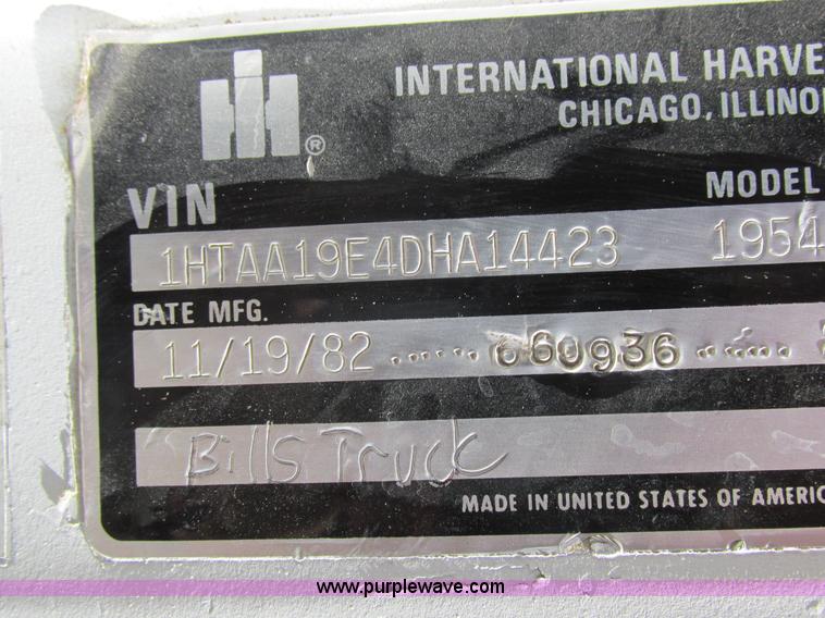 image for item I8908 1983 International 1954 rollback truck