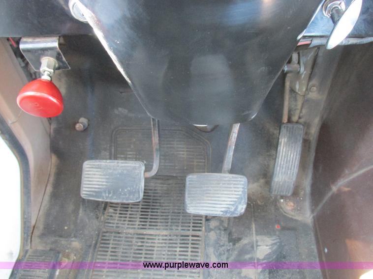 image for item I8908 1983 International 1954 rollback truck