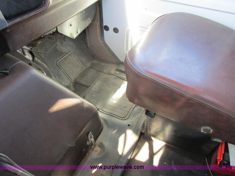 image for item I8908 1983 International 1954 rollback truck