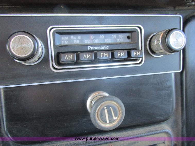 image for item I8908 1983 International 1954 rollback truck