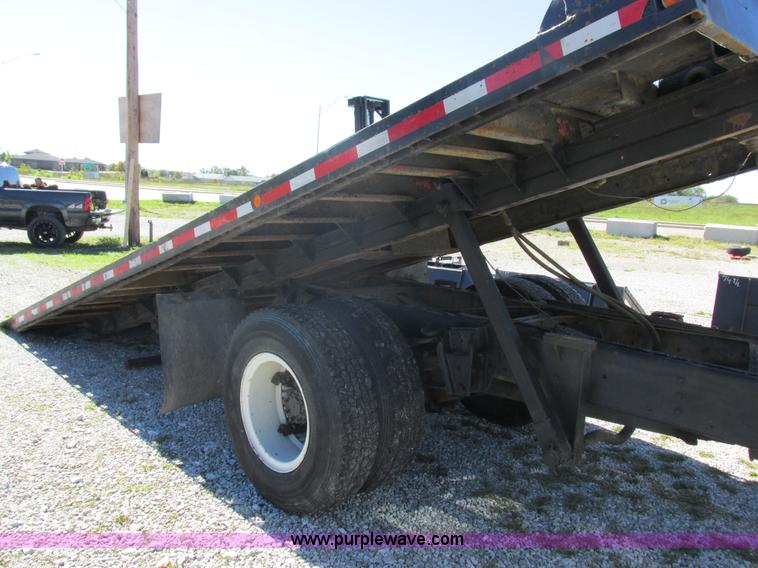 image for item I8908 1983 International 1954 rollback truck