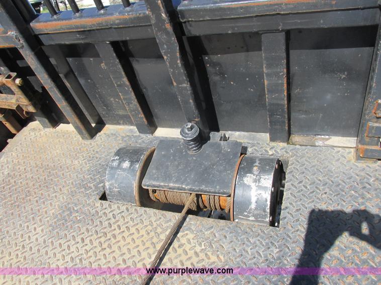 image for item I8908 1983 International 1954 rollback truck