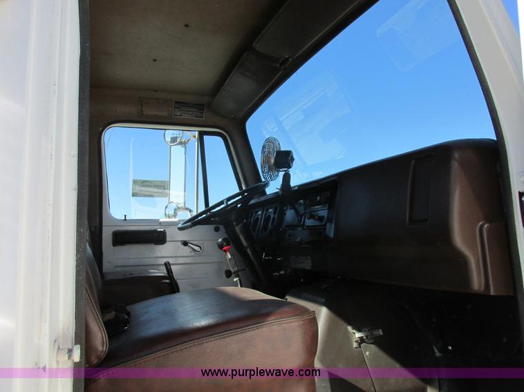 image for item I8908 1983 International 1954 rollback truck