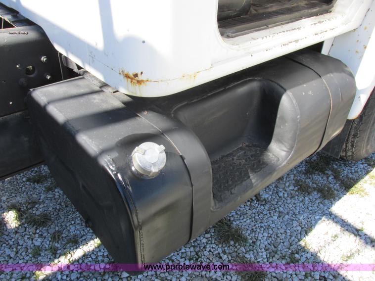 image for item I8908 1983 International 1954 rollback truck