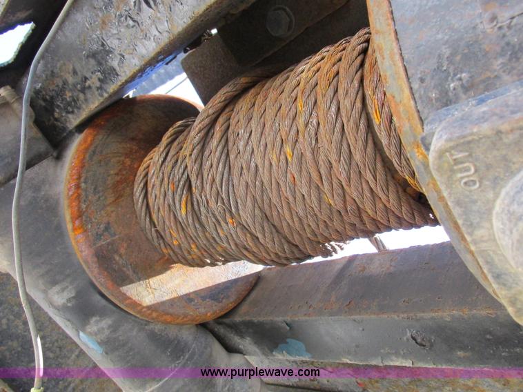 image for item I8908 1983 International 1954 rollback truck