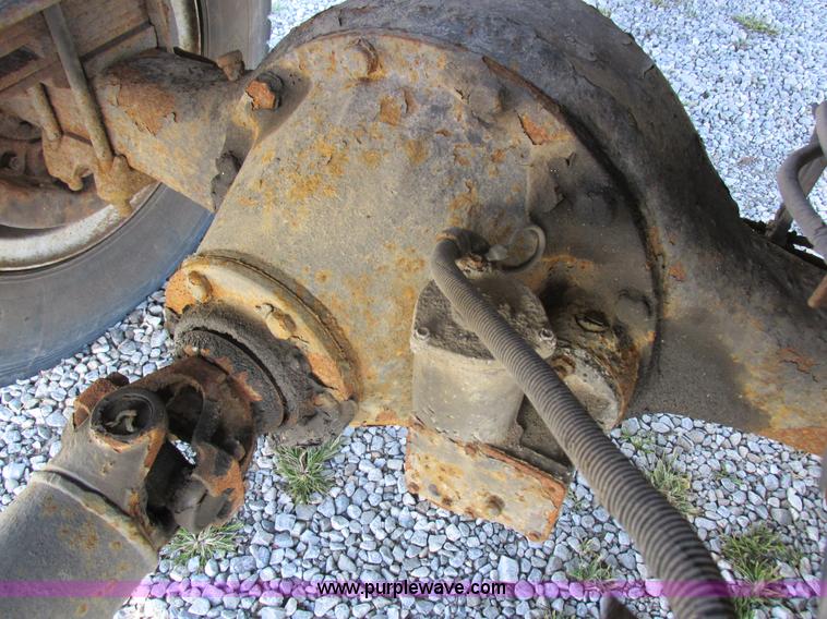 image for item I8908 1983 International 1954 rollback truck