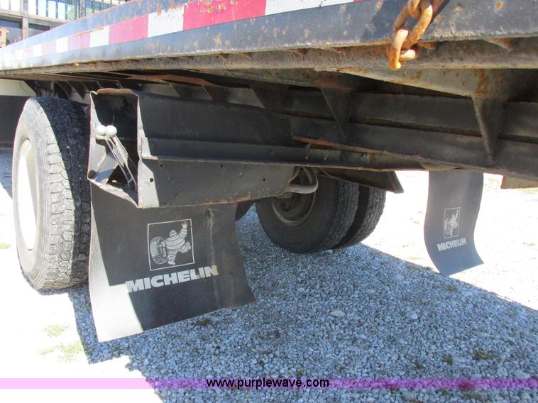 image for item I8908 1983 International 1954 rollback truck