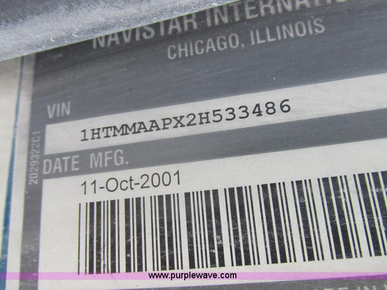 image for item I8911 2002 International 4300 propane truck