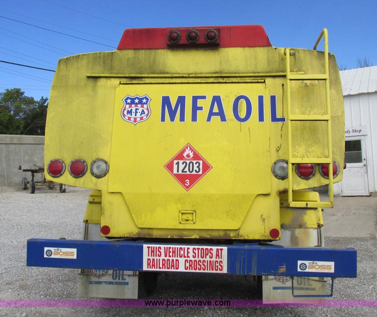 image for item I8912 1997 Freightliner FL70 fuel truck