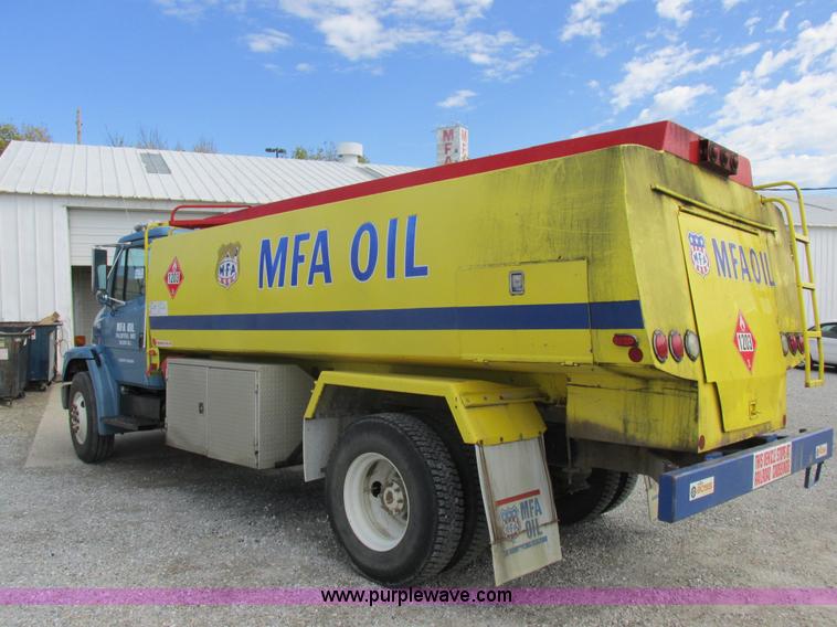 image for item I8912 1997 Freightliner FL70 fuel truck