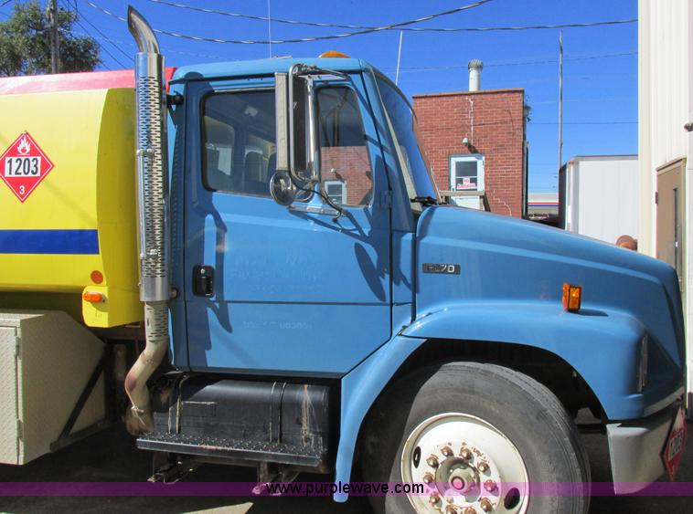 image for item I8912 1997 Freightliner FL70 fuel truck