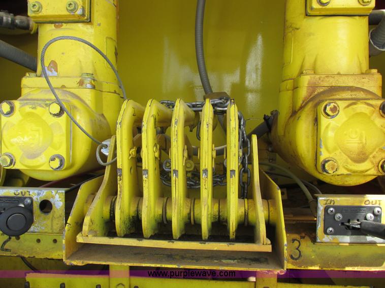 image for item I8912 1997 Freightliner FL70 fuel truck