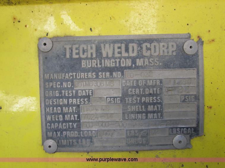 image for item I8912 1997 Freightliner FL70 fuel truck