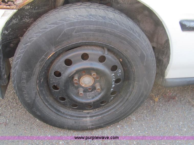 image for item H9449 1992 Honda Accord EX