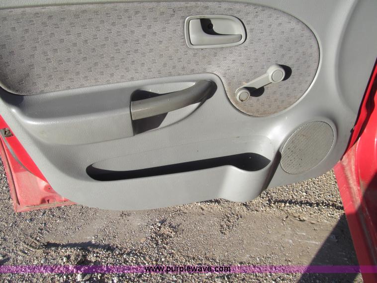 image for item H9450 2003 Kia Rio