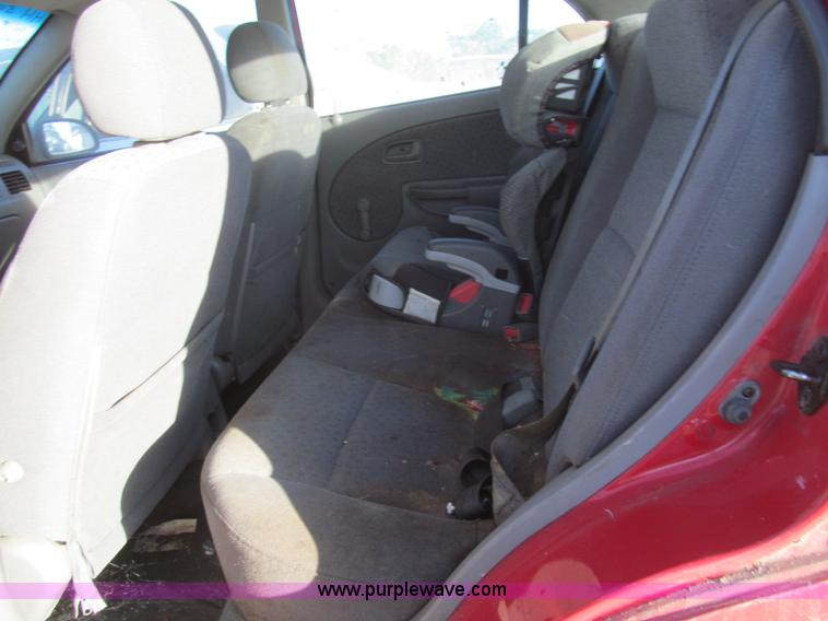 image for item H9450 2003 Kia Rio
