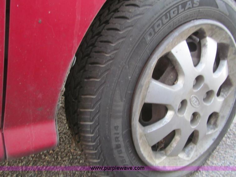 image for item H9450 2003 Kia Rio