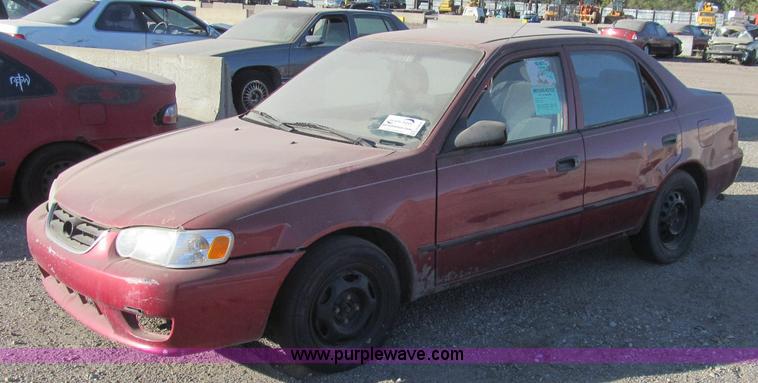 image for item H9451 2002 Toyota Corolla CE