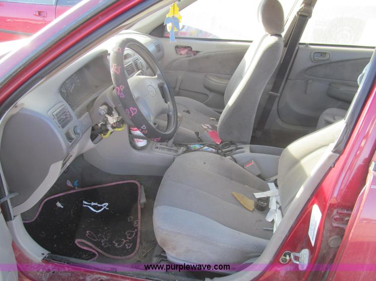 image for item H9451 2002 Toyota Corolla CE